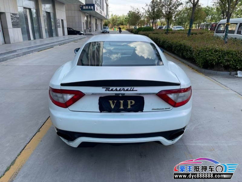 14年玛莎拉蒂GT轿车抵押车出售