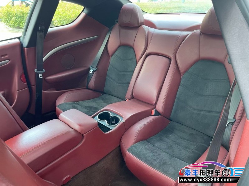 14年玛莎拉蒂GT轿车抵押车出售