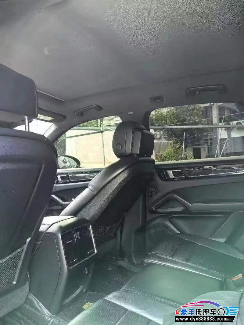 20年保时捷卡宴轿车抵押车出售