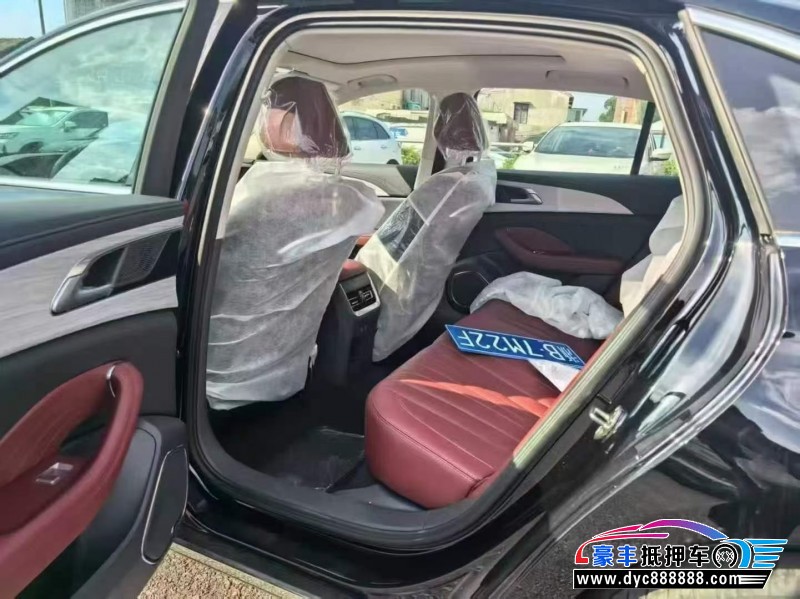 25年红旗H5轿车抵押车出售