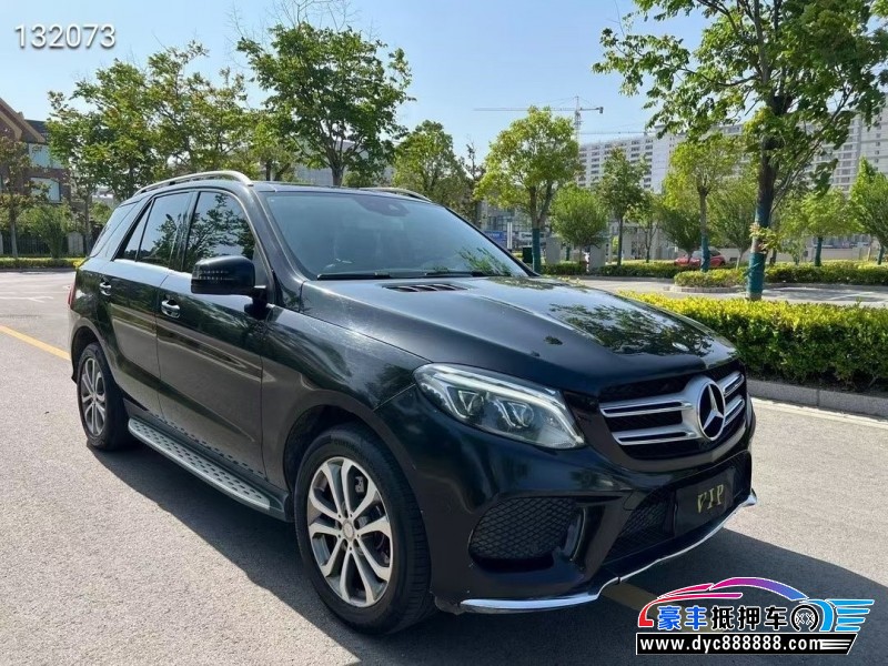 16年奔驰GLE轿车抵押车出售