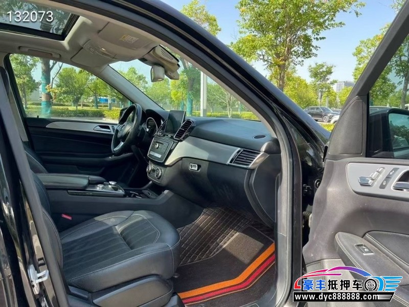 16年奔驰GLE轿车抵押车出售