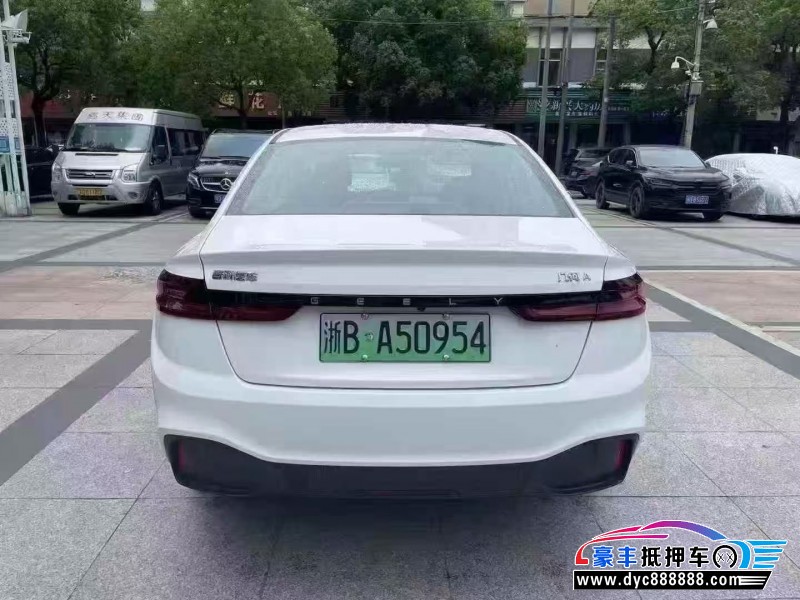 24年吉利几何轿车抵押车出售