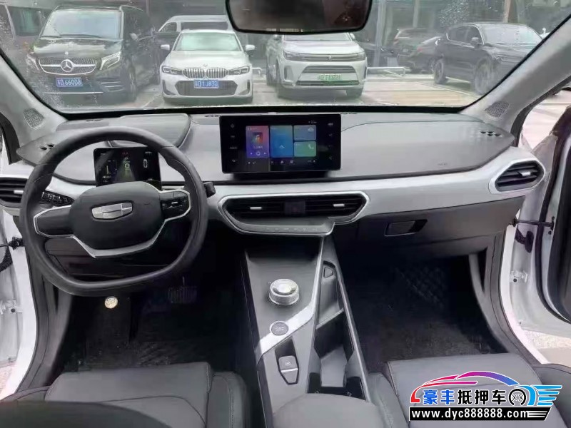 24年吉利几何轿车抵押车出售