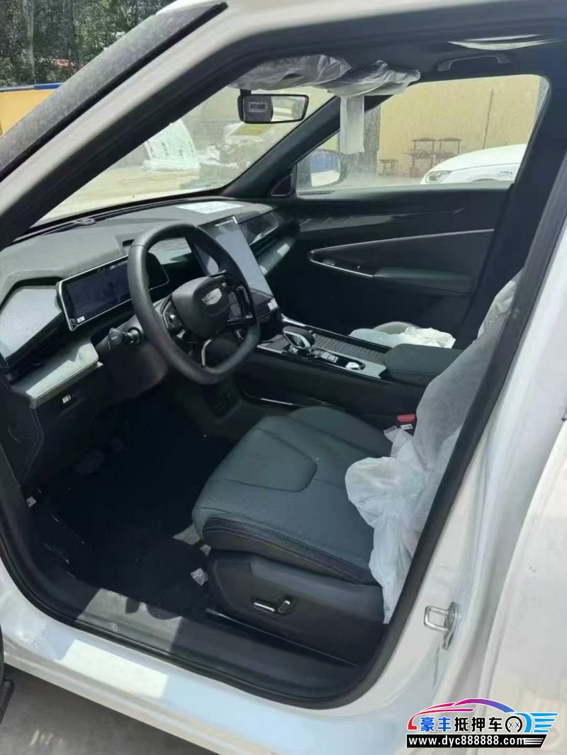 25年吉利博越轿车抵押车出售