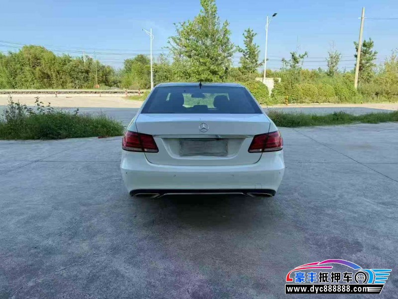 14年奔驰E轿车抵押车出售