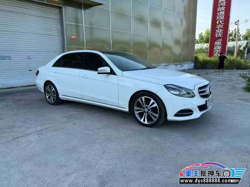 14年奔驰E轿车抵押车出售