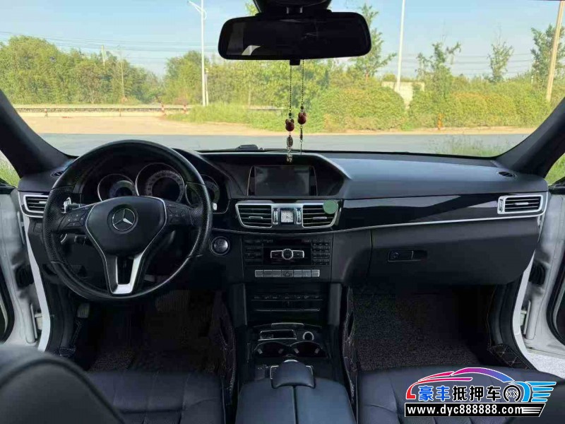 14年奔驰E轿车抵押车出售