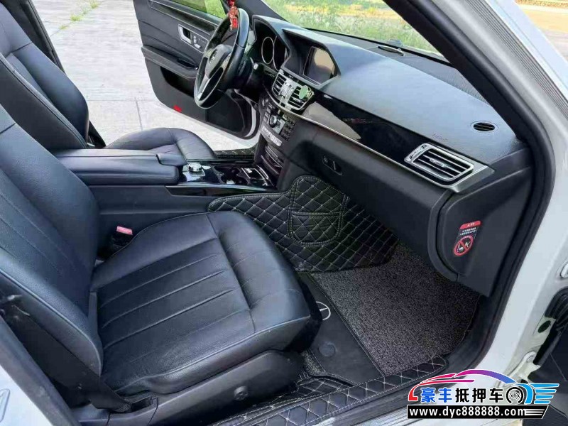 14年奔驰E轿车抵押车出售