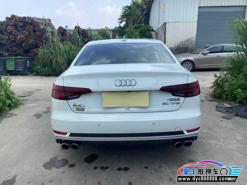 18年奥迪A4L轿车抵押车出售