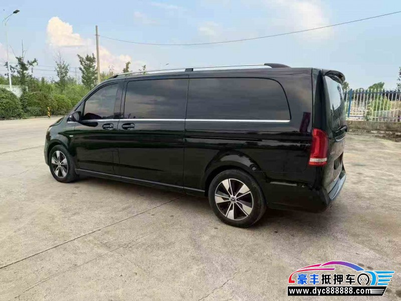 22年奔驰V轿车抵押车出售