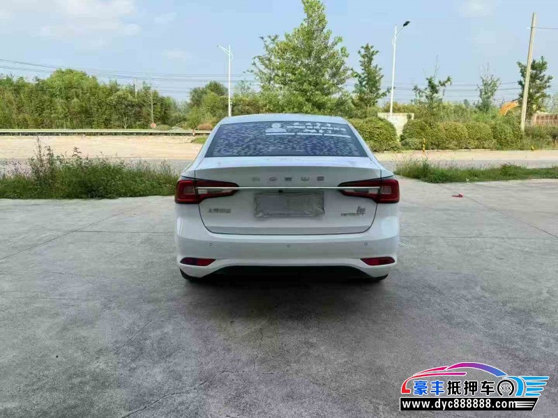 21年荣威i5轿车抵押车出售