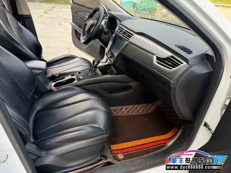 21年荣威i5轿车抵押车出售