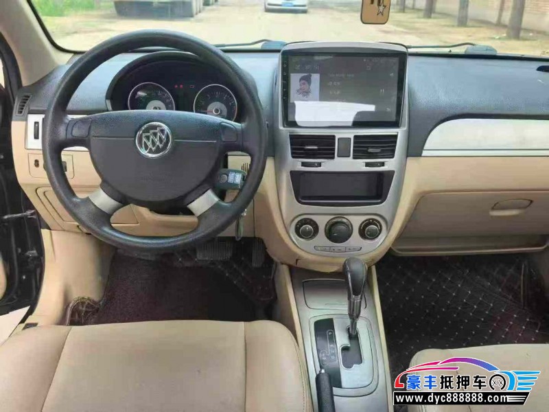 13年别克凯越轿车抵押车出售