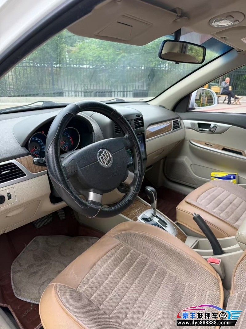 16年别克凯越轿车抵押车出售