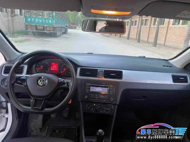 17年大众桑塔纳轿车抵押车出售