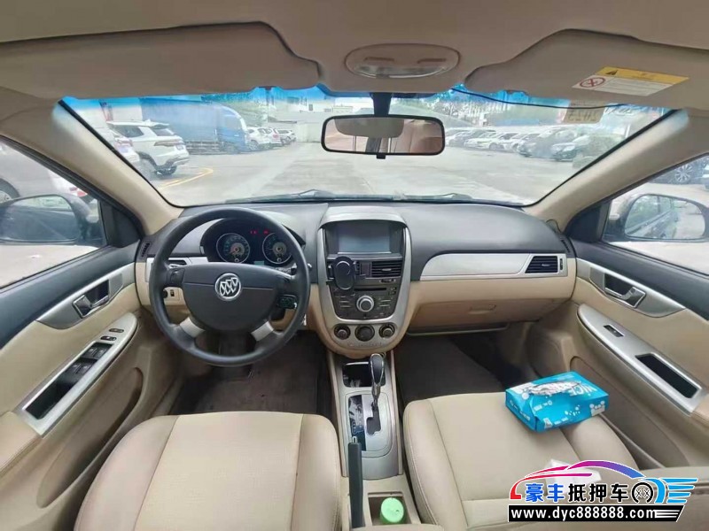 15年别克凯越轿车抵押车出售