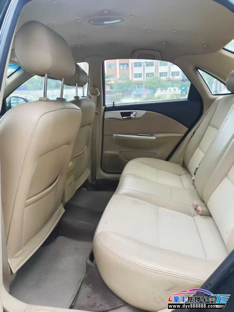 15年别克凯越轿车抵押车出售