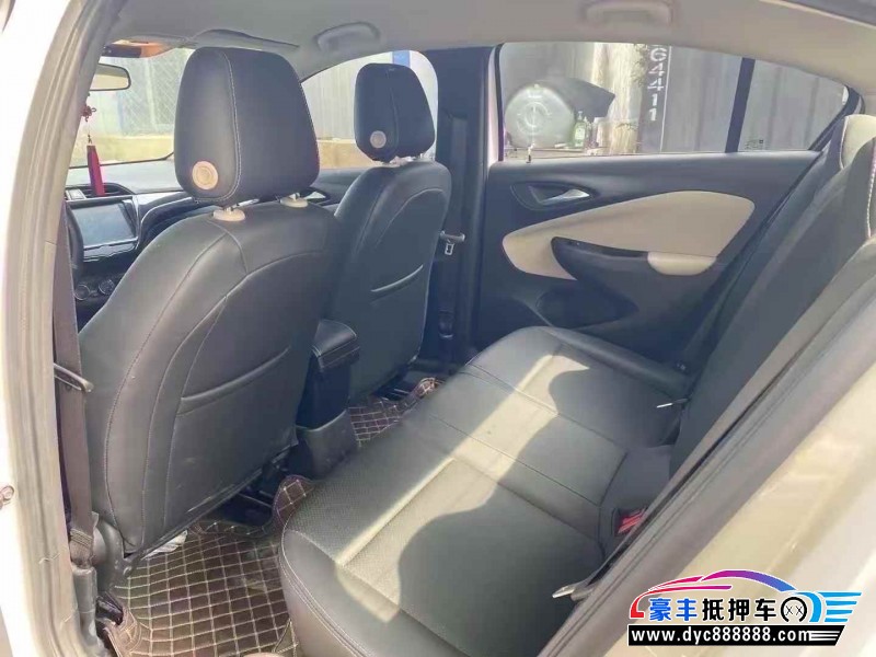 20年别克凯越轿车抵押车出售