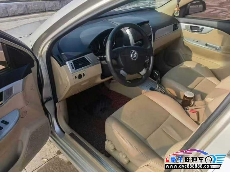 13年别克凯越轿车抵押车出售