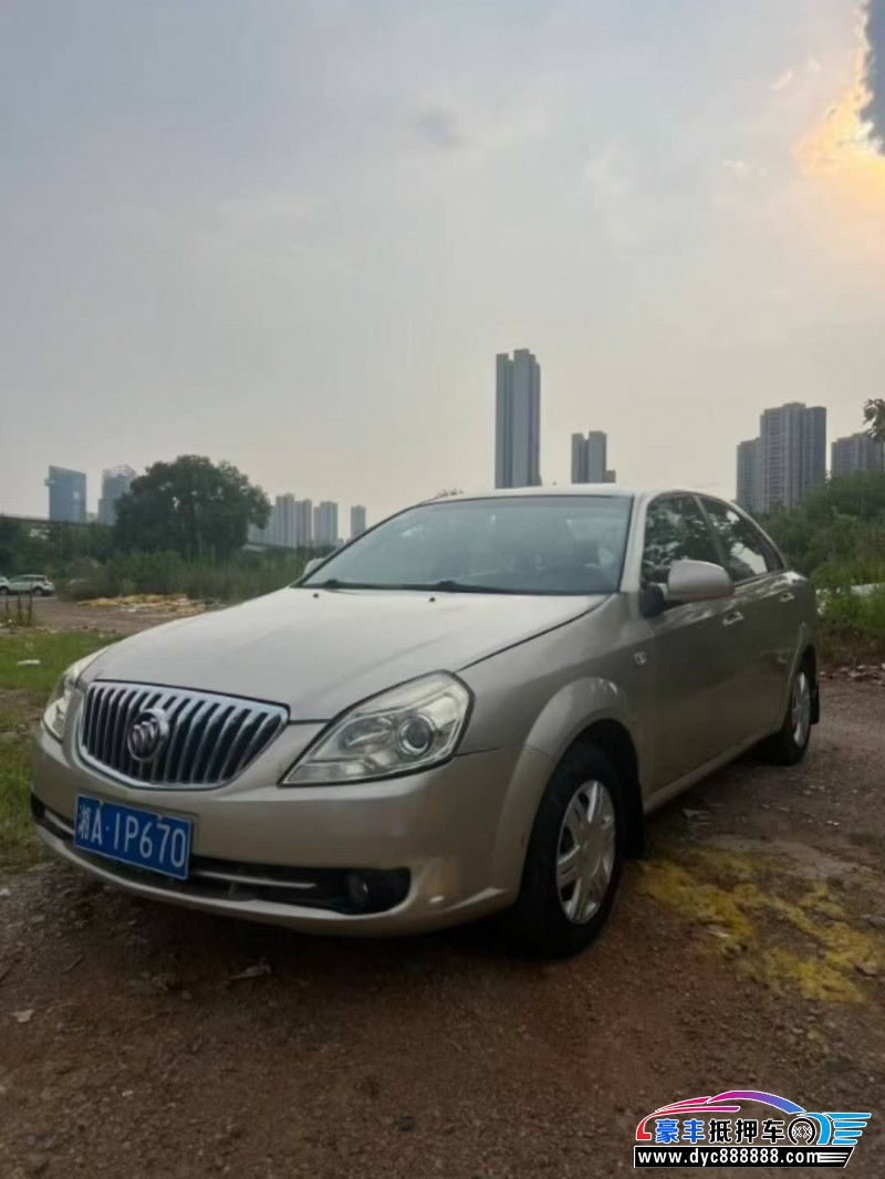 13年别克凯越轿车抵押车出售