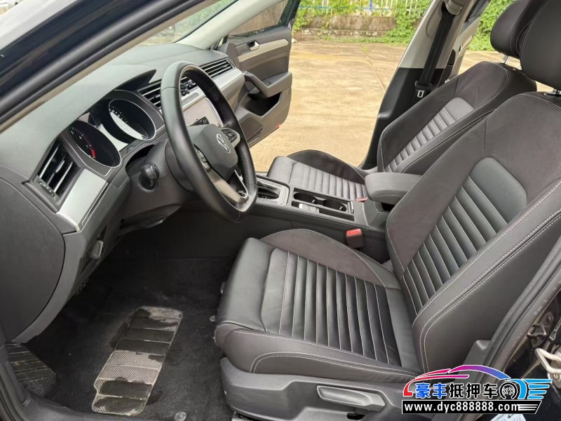 24年大众迈腾轿车抵押车出售