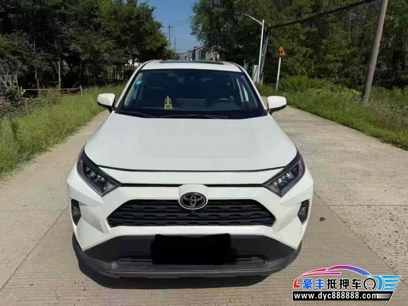 20年丰田RAV4轿车抵押车出售