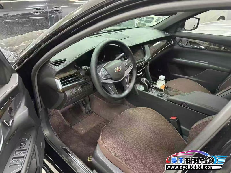 21年凯迪拉克CT6轿车抵押车出售