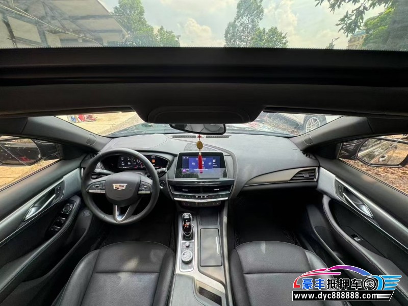 24年凯迪拉克CT5轿车抵押车出售