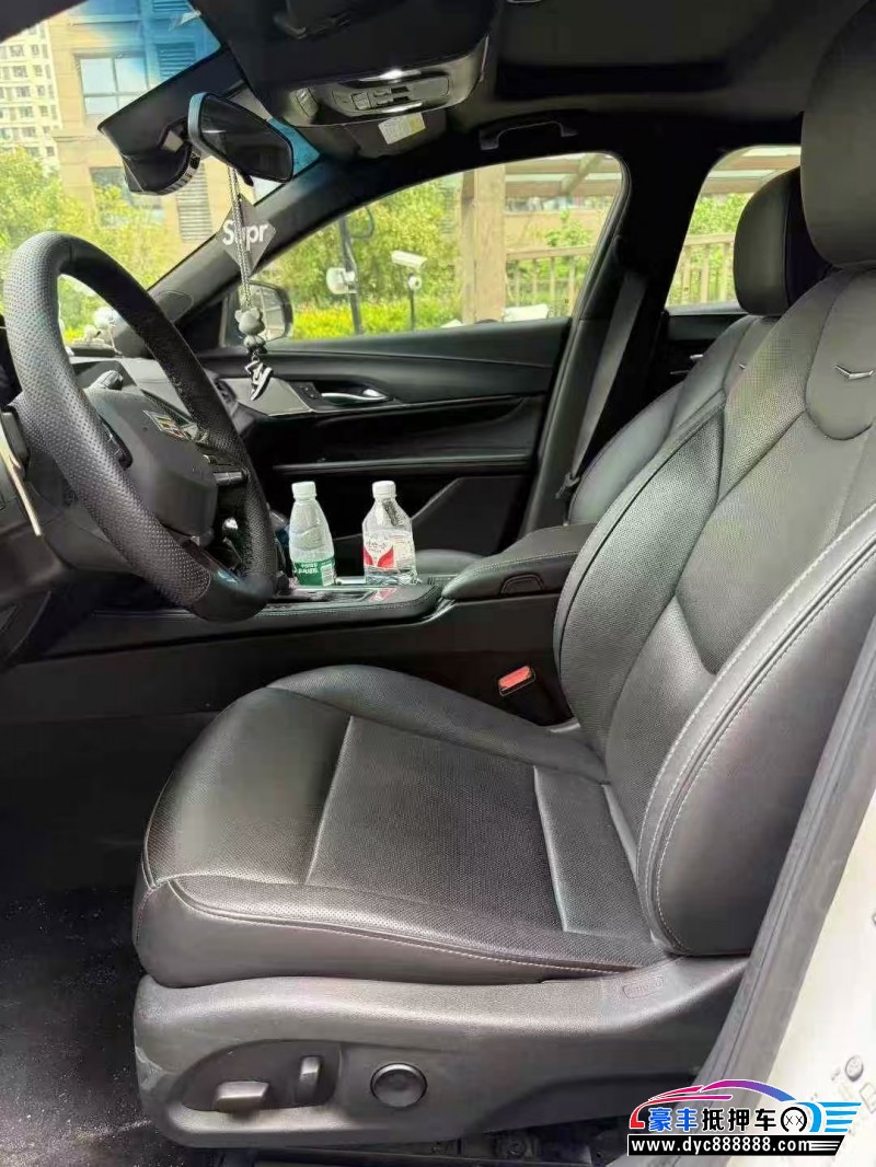 22年凯迪拉克CT4轿车抵押车出售