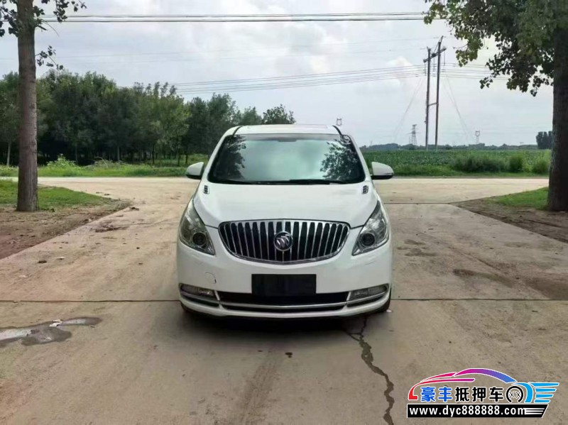 11年别克GL8轿车抵押车出售