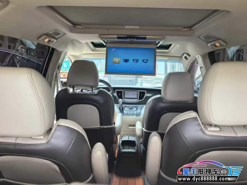 11年别克GL8轿车抵押车出售