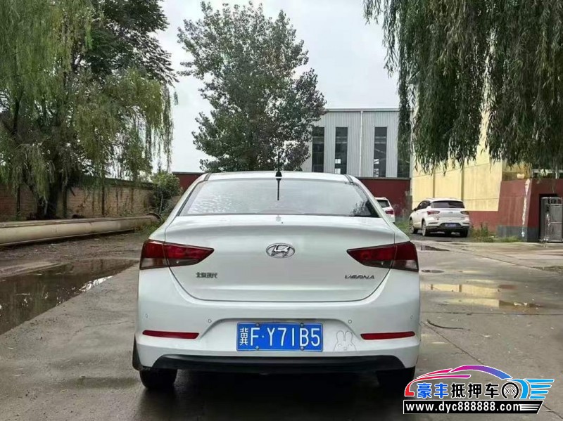 18年现代悦纳轿车抵押车出售
