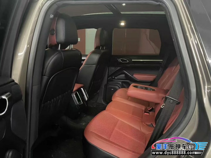 13年保时捷卡宴轿车抵押车出售