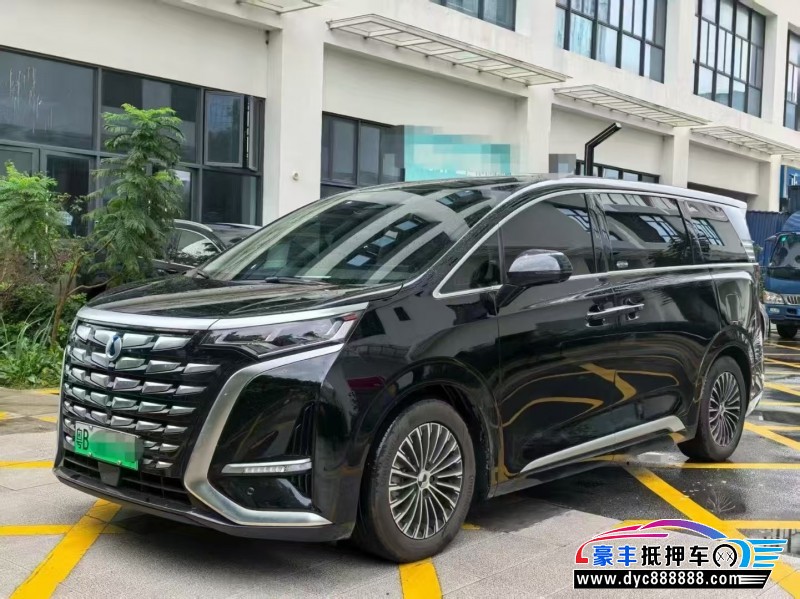 24年腾势D9轿车抵押车出售