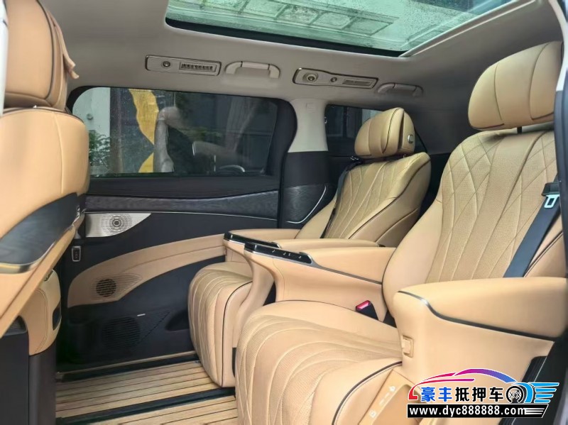 24年腾势D9轿车抵押车出售