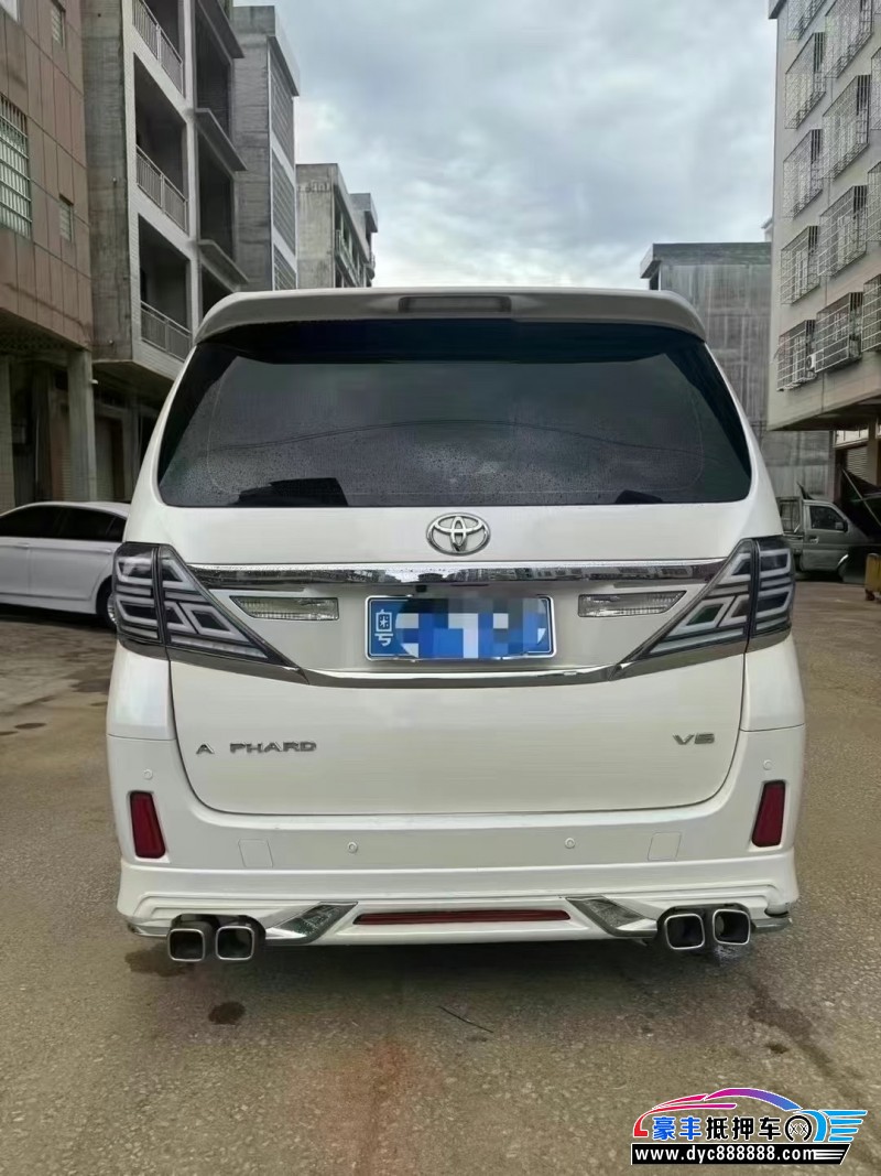 15年丰田埃尔法轿车抵押车出售