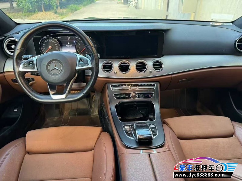 18年奔驰E轿车抵押车出售