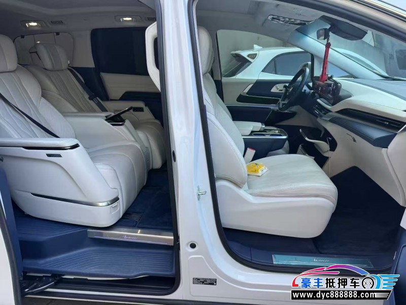 24年别克世纪轿车抵押车出售