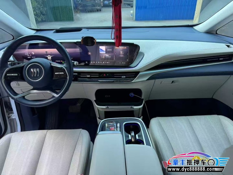 24年别克世纪轿车抵押车出售