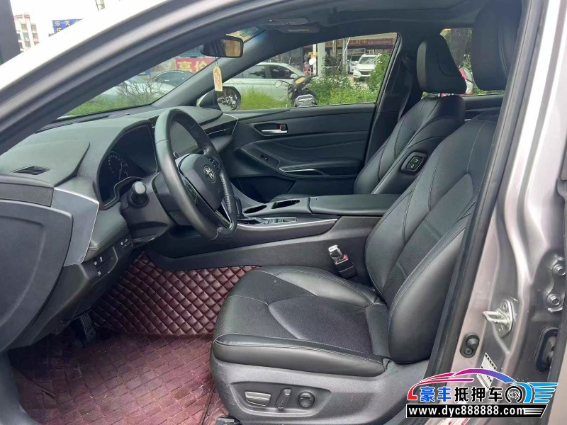 20年丰田亚洲龙轿车抵押车出售