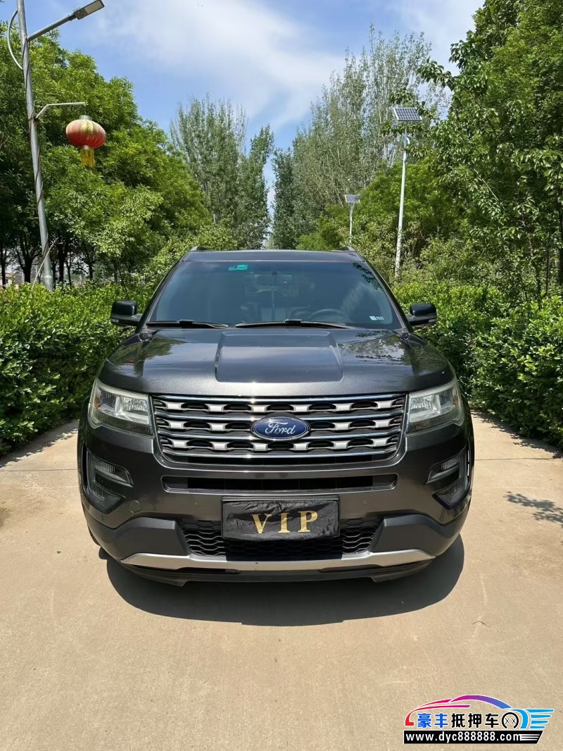 16年福特探险者轿车抵押车出售