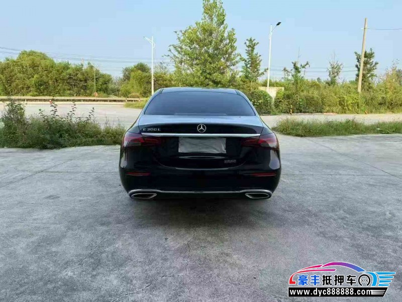 21年奔驰E轿车抵押车出售