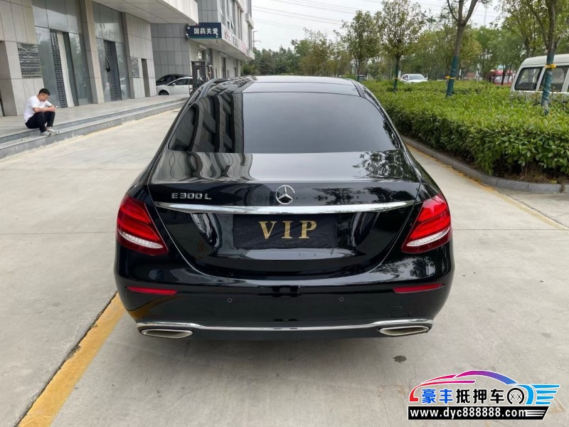 19年奔驰E轿车抵押车出售