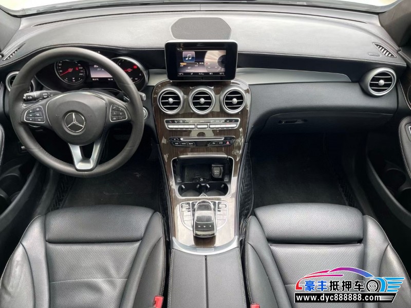 19年奔驰GLC轿车抵押车出售