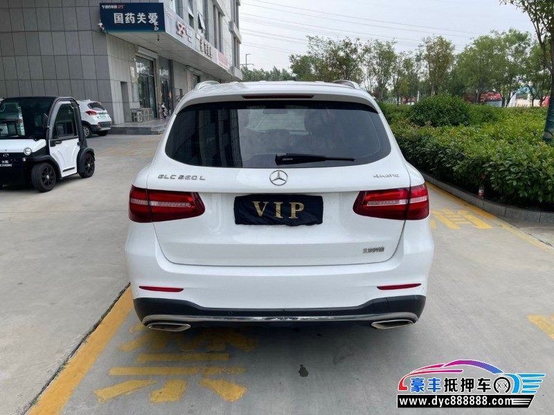 19年奔驰GLC轿车抵押车出售