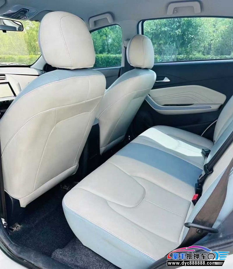 23年奇瑞瑞虎轿车抵押车出售