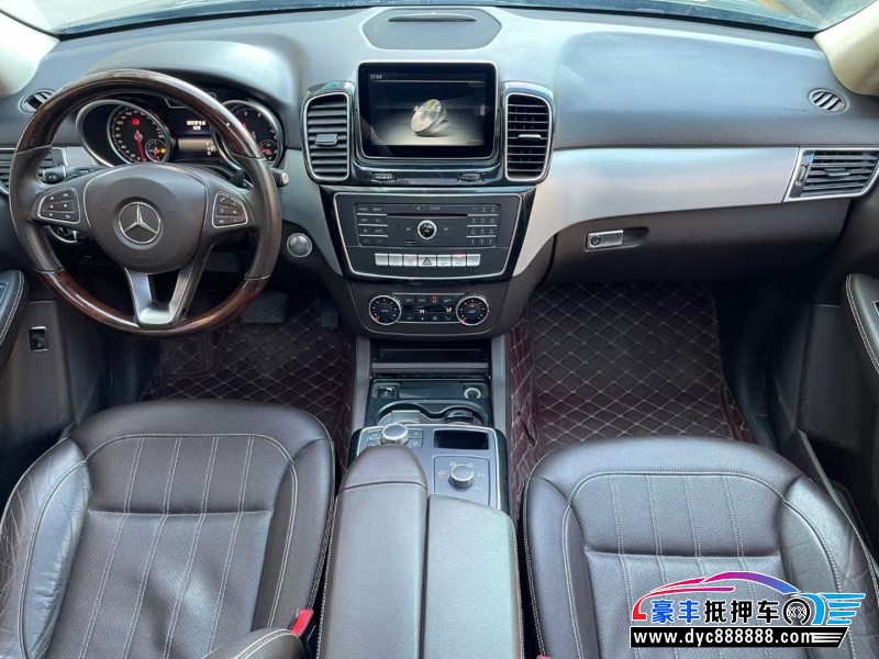 16年奔驰GLE轿车抵押车出售