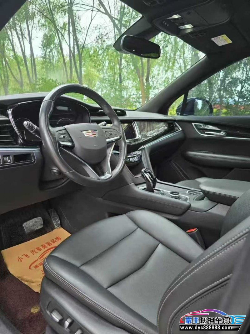 22年凯迪拉克xt6轿车抵押车出售