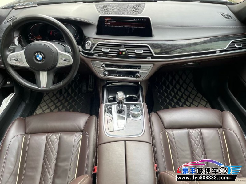 22年宝马7系轿车抵押车出售